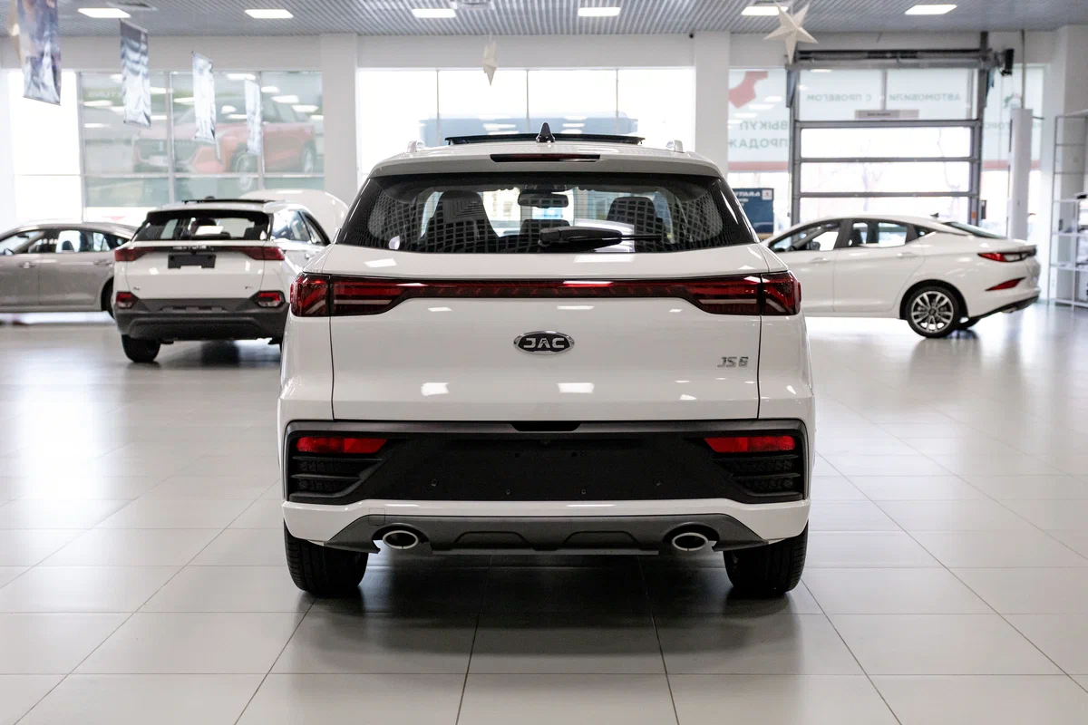 JAC JS6