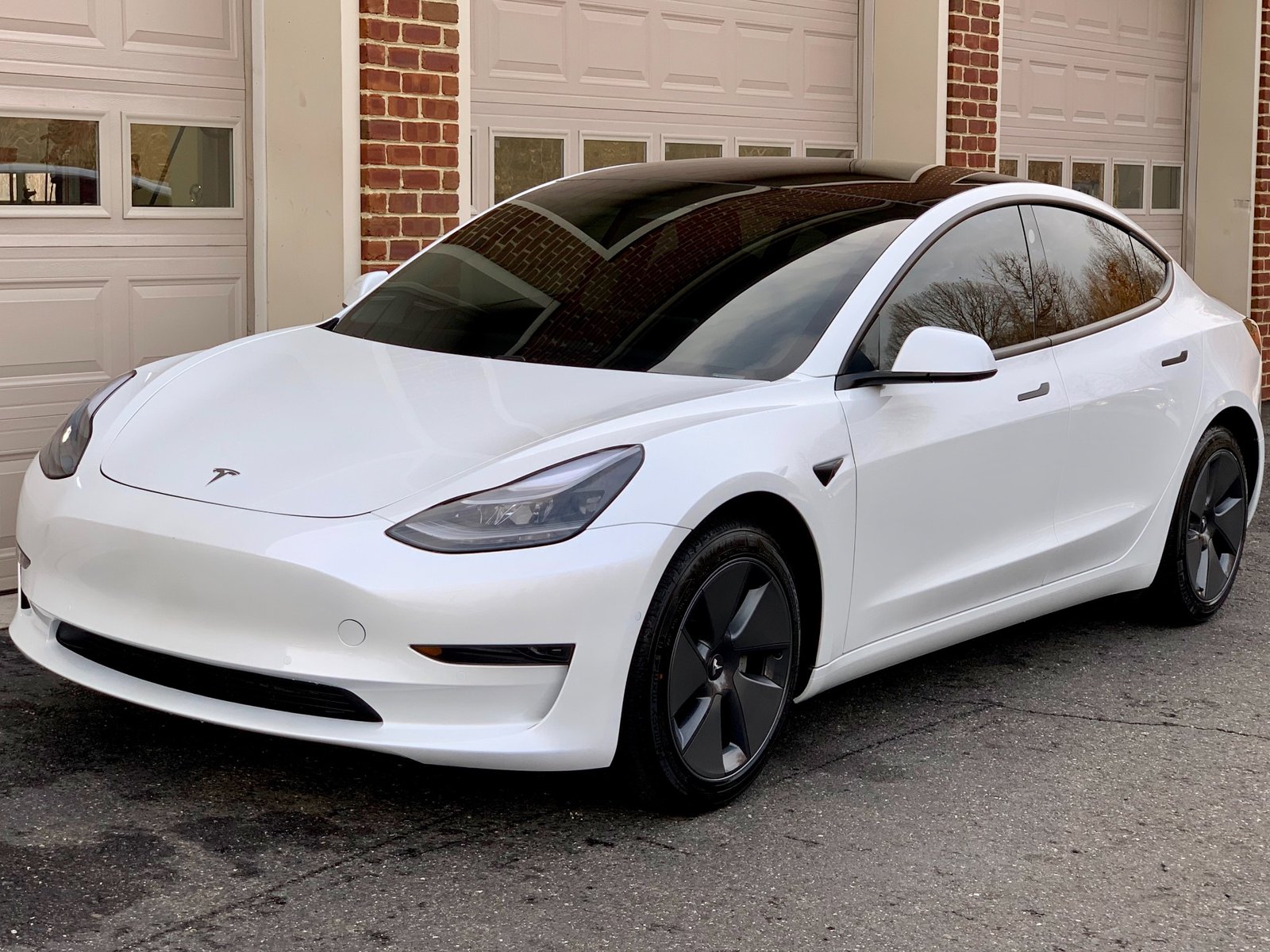 Tesla Model 3 2021-2023
