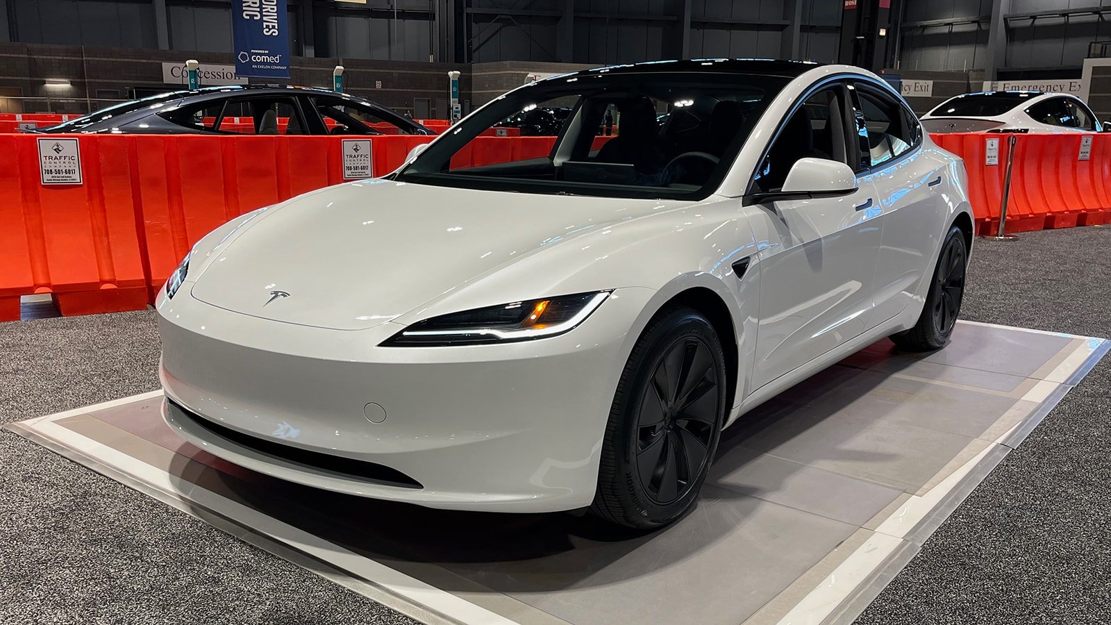 Tesla Model 3 2024