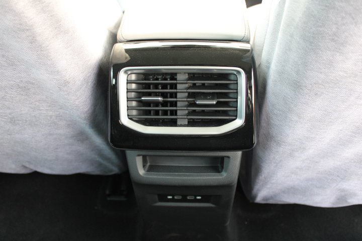 Volkswagen ID6 Crozz